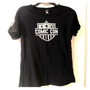 Wizard World Comic Con Tee